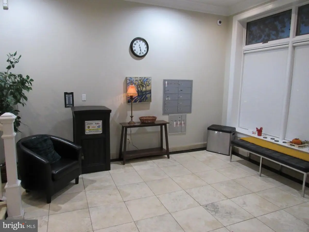 936 Madison St Nw #103, Washington, DC 20011 - Image #1