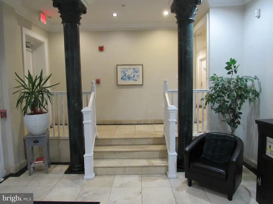 936 Madison St Nw #103, Washington, DC 20011 - Image #3