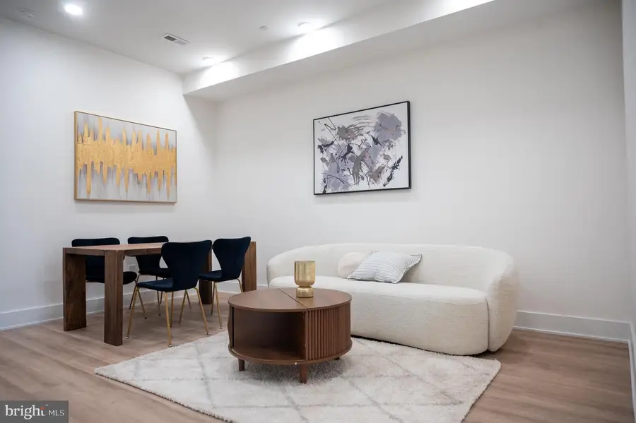 2105 M St Ne #10, Washington, DC 20002 - #3