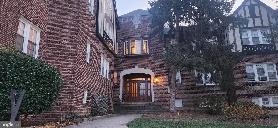 222 Farragut St Nw #105, Washington, DC 20011 - Image #2