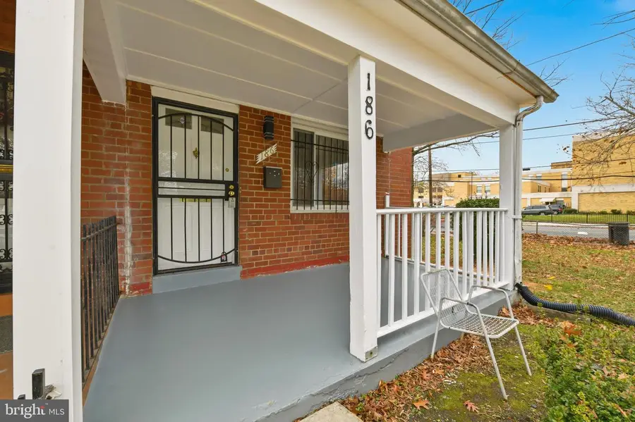 186 Forrester St Sw, Washington, DC 20032 - Image #2