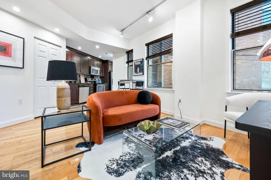 1621 T St Nw #207, Washington, DC 20009 - Image #2