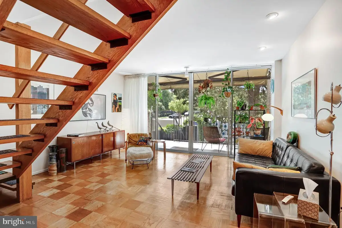 341 O St Sw, Washington, DC 20024 - Image #1