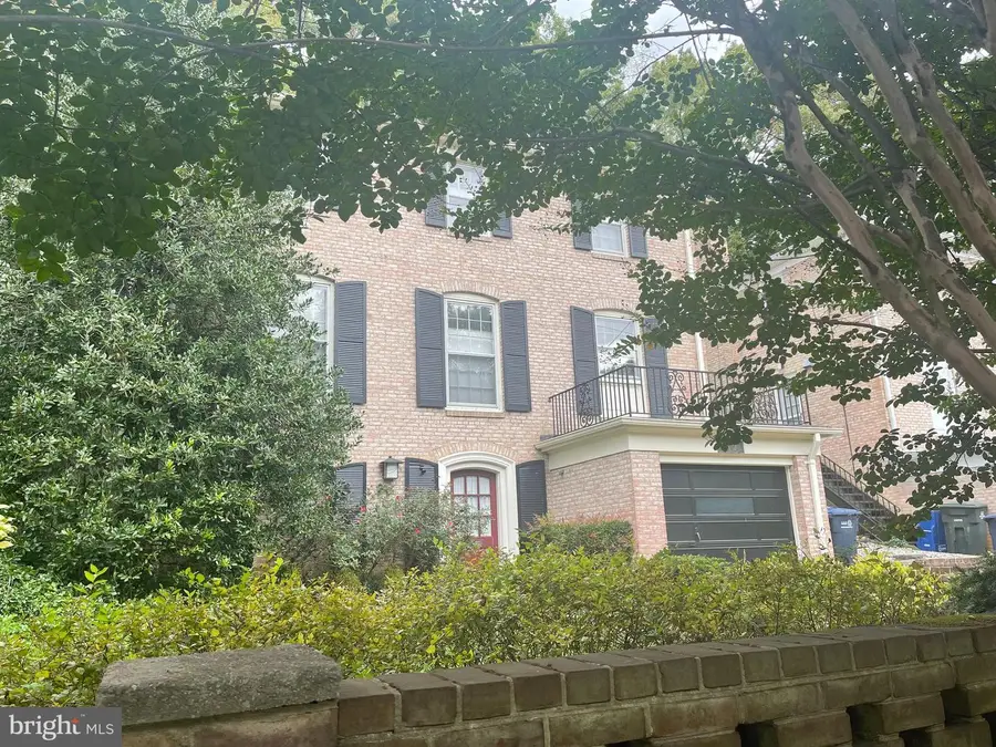 5321 Macarthur Blvd Nw, Washington, DC 20016 - Image #2