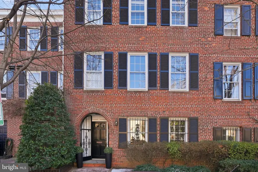 3402 R St Nw, Washington, DC 20007 - Image #2