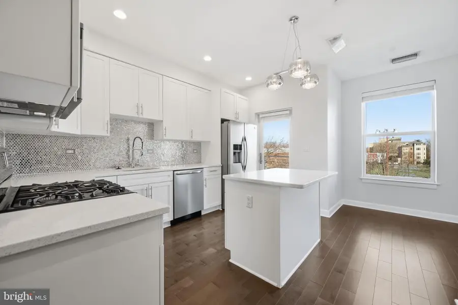 401 15th St Se #401, Washington, DC 20003 - Image #2