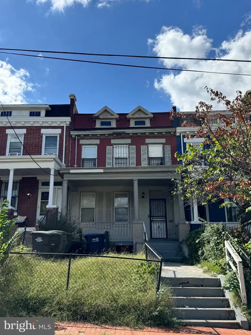 1325 Valley Pl Se, Washington, DC 20020 - Image #1