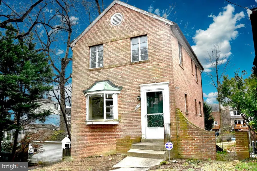 3210 Quesada St Nw, Washington, DC 20015 - Image #2