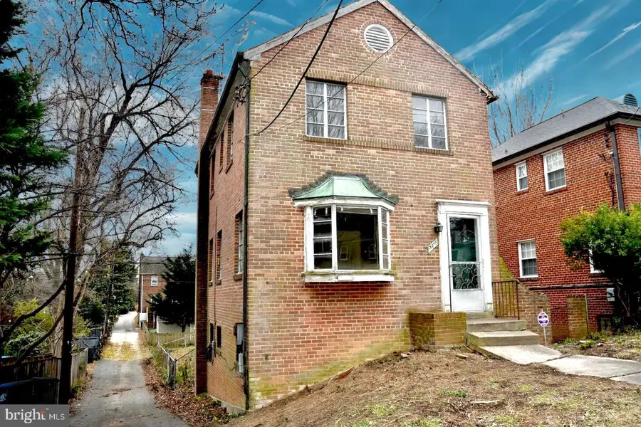 3210 Quesada St Nw, Washington, DC 20015 - Image #3