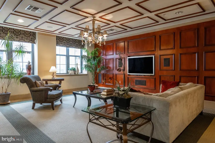 1111 25th St Nw #723, Washington, DC 20037 - Image #2