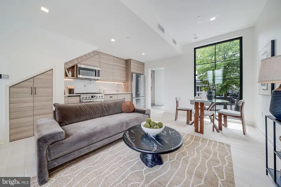 2907 Newark St Nw, Washington, DC 20008 - Image #2