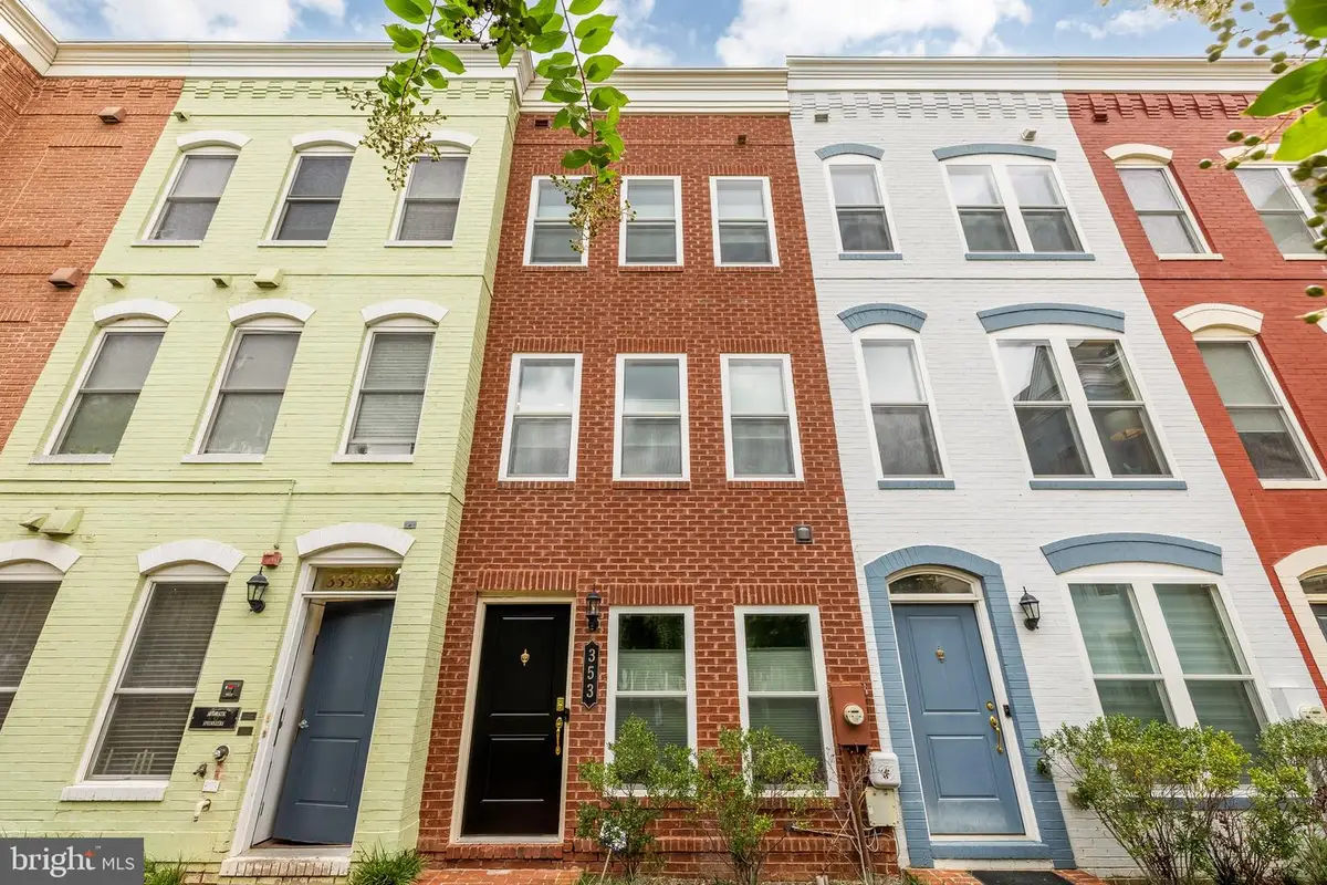353 L St Se, Washington, DC 20003 - Image #1