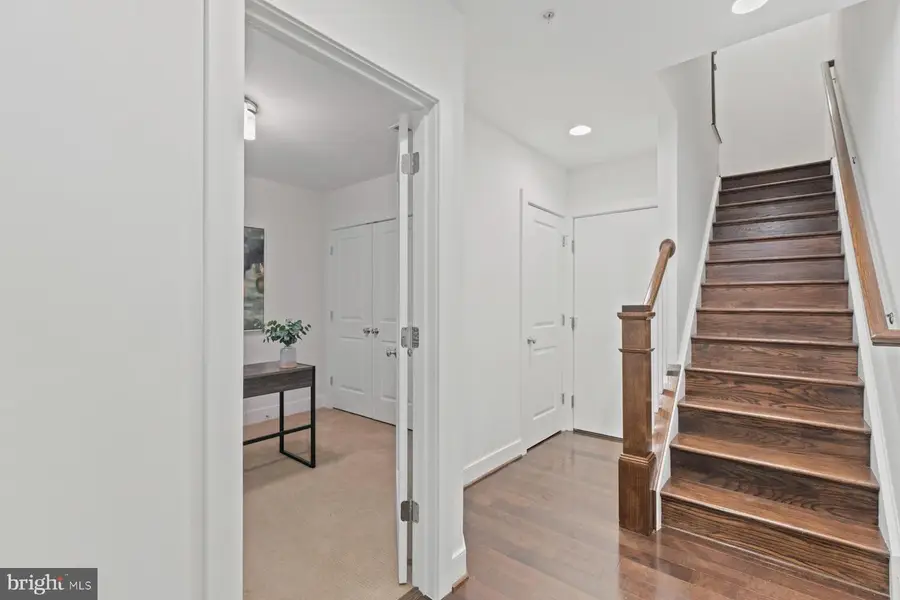 1022 3rd Pl Se, Washington, DC 20003 - Image #2