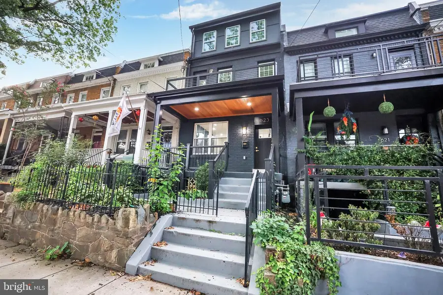 623 Longfellow St Nw, Washington, DC 20011 - Image #2
