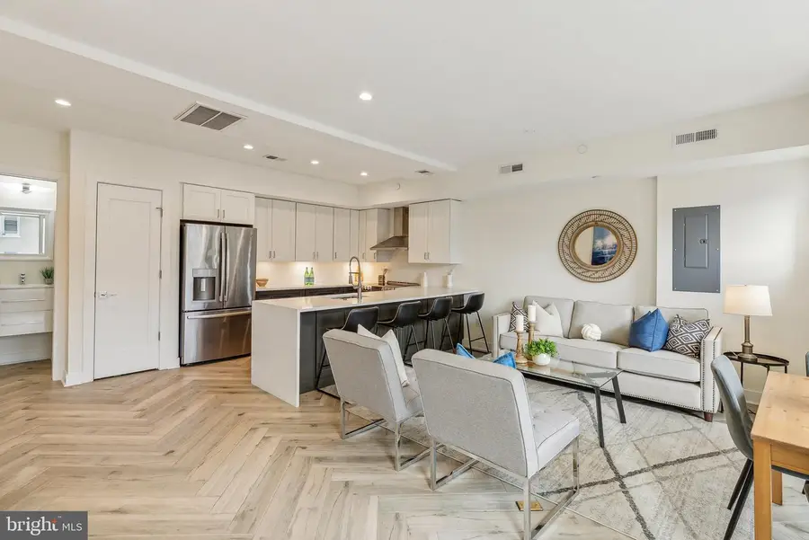 1214 Queen St Ne #2, Washington, DC 20002 - #3