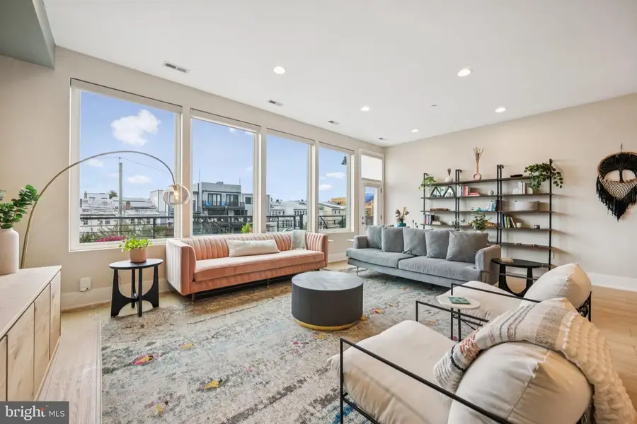 1316 Shepherd St Nw #4, Washington, DC 20011 - Image #2