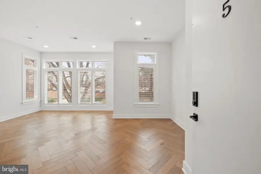 4315 Harrison St Nw #5, Washington, DC 20015 - Image #3