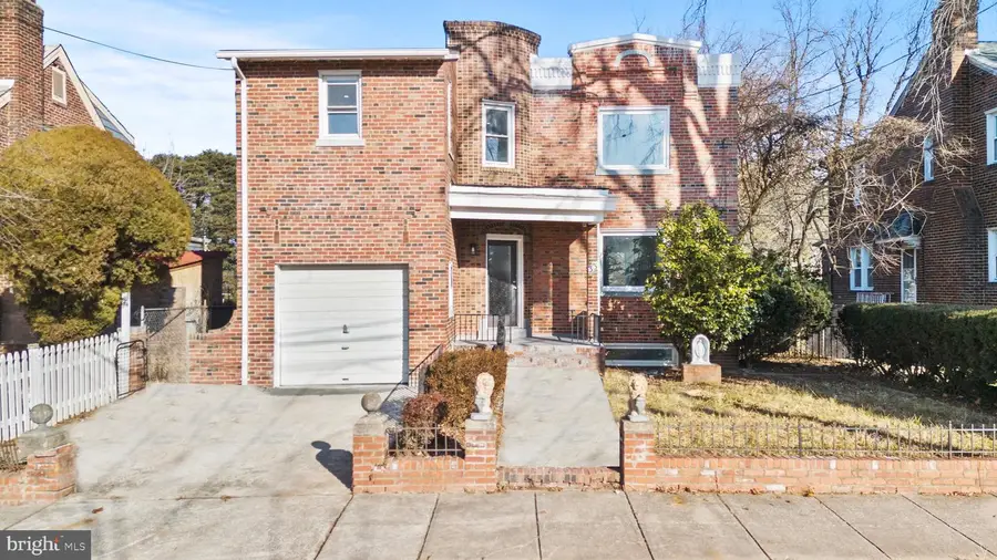 33 Nicholson St Nw, Washington, DC 20011 - Image #2