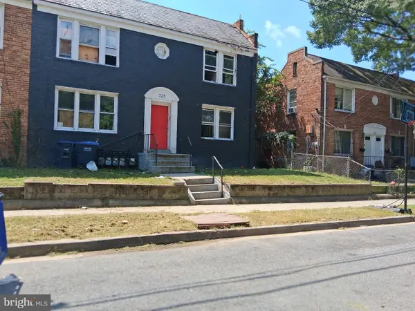 325 Parkland Pl Se, WASHINGTON, DC 20032