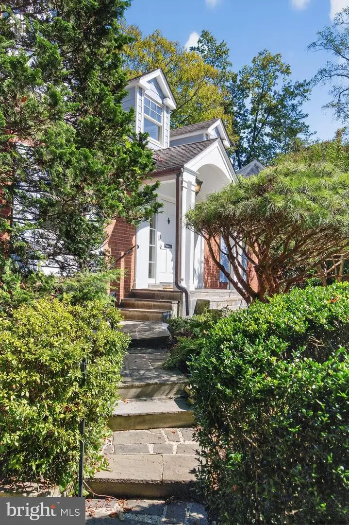 3137 Aberfoyle Pl Nw, Washington, DC 20015 - Image #2