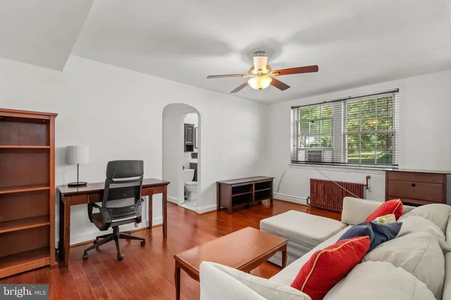 4581 Macarthur Blvd Nw #103, Washington, DC 20007 - Image #3