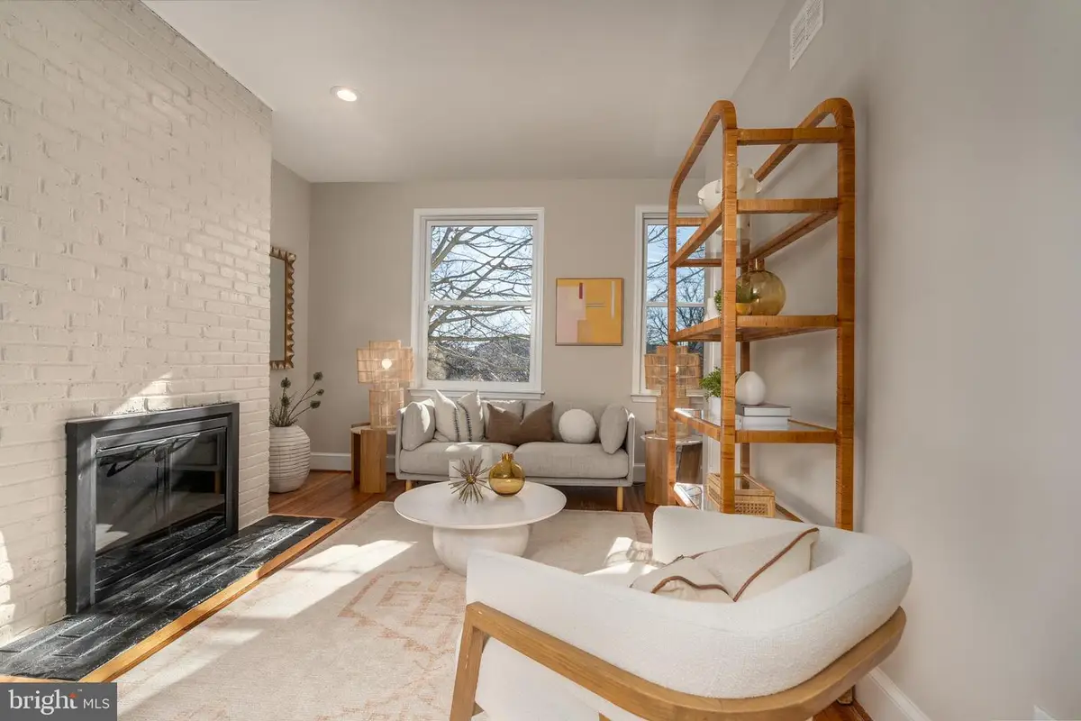 1218 D St Se #4, Washington, DC 20003 - Image #1