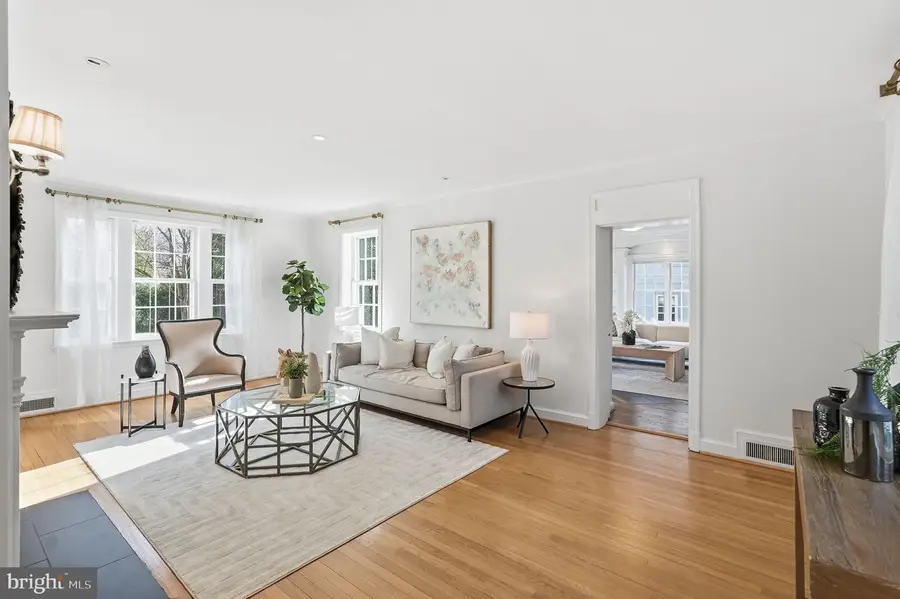 5020 Sedgwick St Nw, Washington, DC 20016 - Image #2