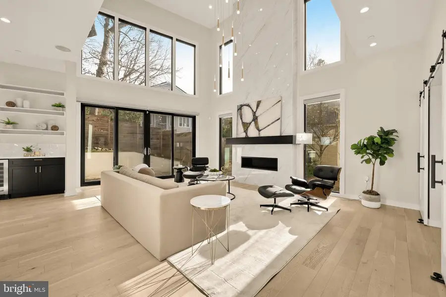 4913 Sherier Pl Nw, Washington, DC 20016 - Image #3