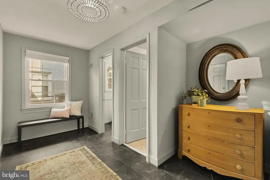 5705 Macarthur Blvd Nw, Washington, DC 20016 - Image #2