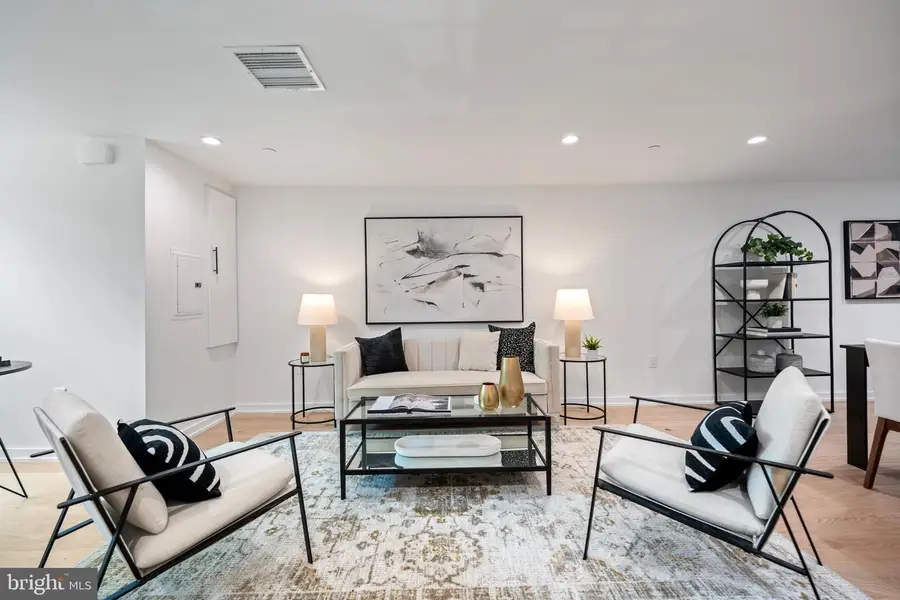 131 11 St Ne #1, Washington, DC 20002 - #2