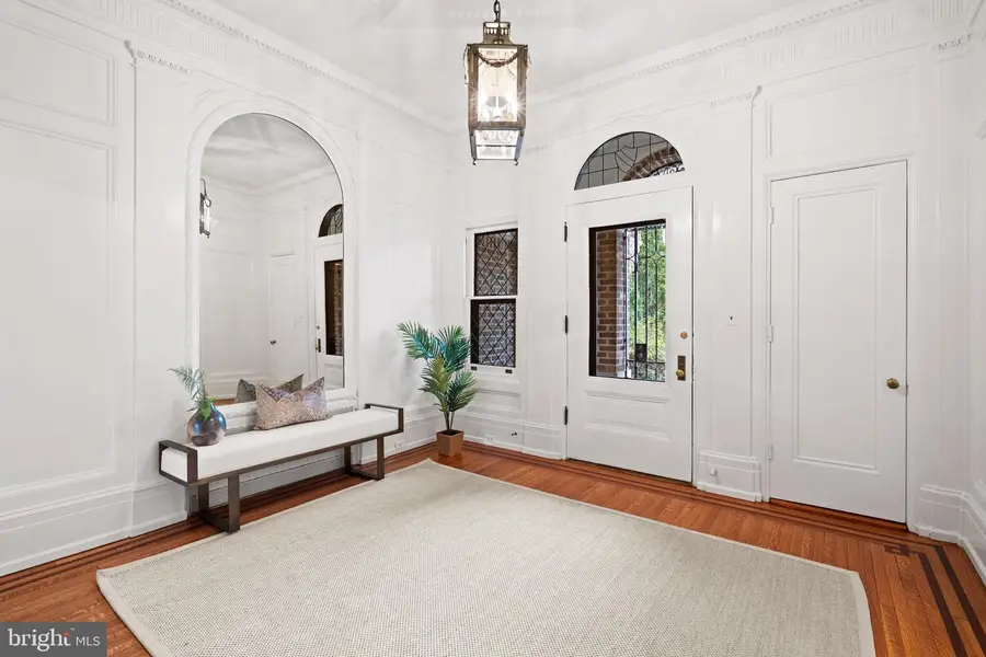 2214 Wyoming Ave Nw, Washington, DC 20008 - Image #3