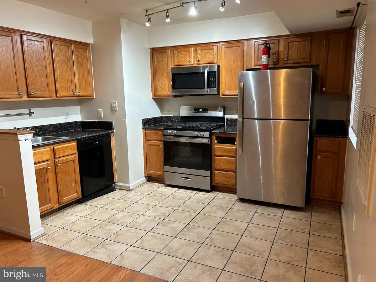 4110 Ames St Ne #102, Washington, DC 20019 - Image #1