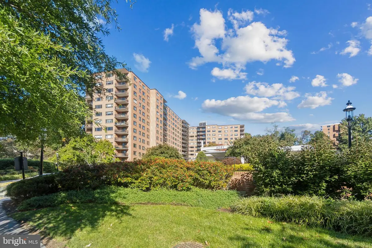 4201 Cathedral Ave Nw #718e, Washington, DC 20016 - Image #1