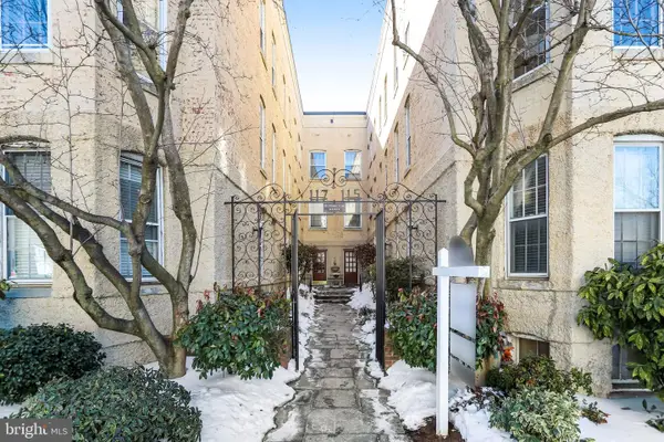 115 E St Se #302, WASHINGTON, DC 20003