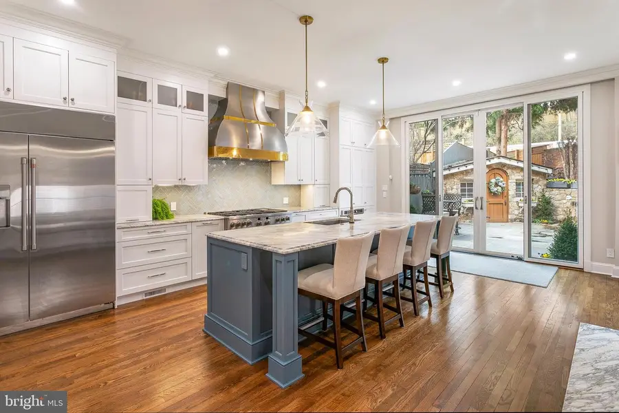 3323 Reservoir Rd Nw, Washington, DC 20007 - #2