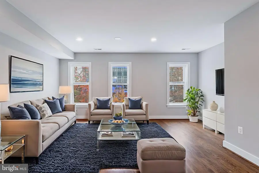 1221 Kenyon St Nw #2, Washington, DC 20010 - #3