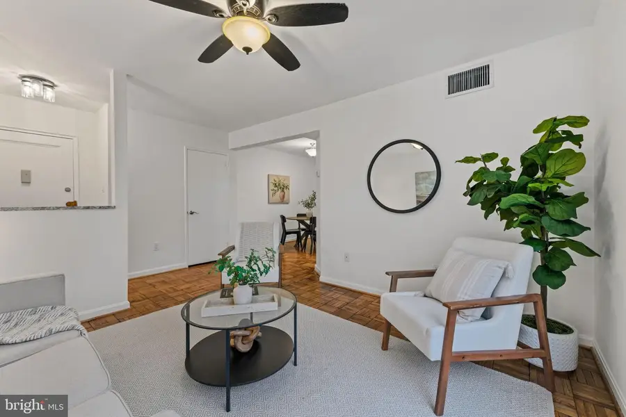 3825 Davis Pl Nw #102, Washington, DC 20007 - #2