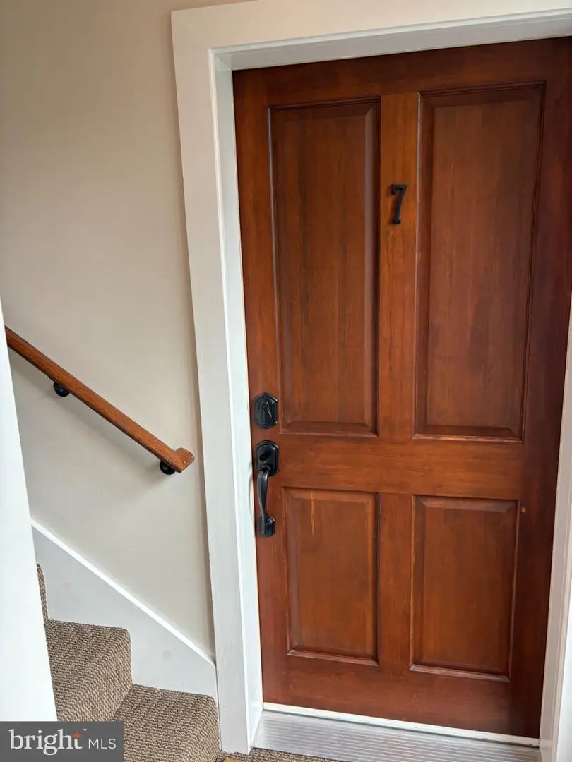 4004 Edmunds St Nw #7, Washington, DC 20007 - #2