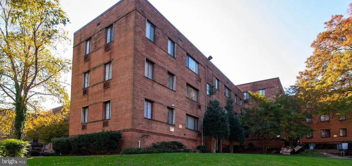 6 Galveston St Sw #103, Washington, DC 20032 - #1