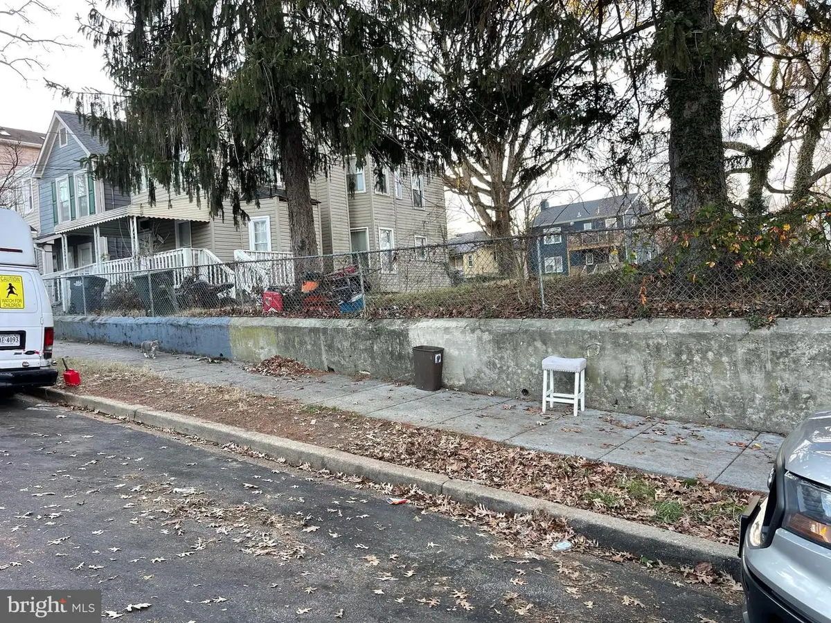 318 57th St Ne, Washington, DC 20019 - #1