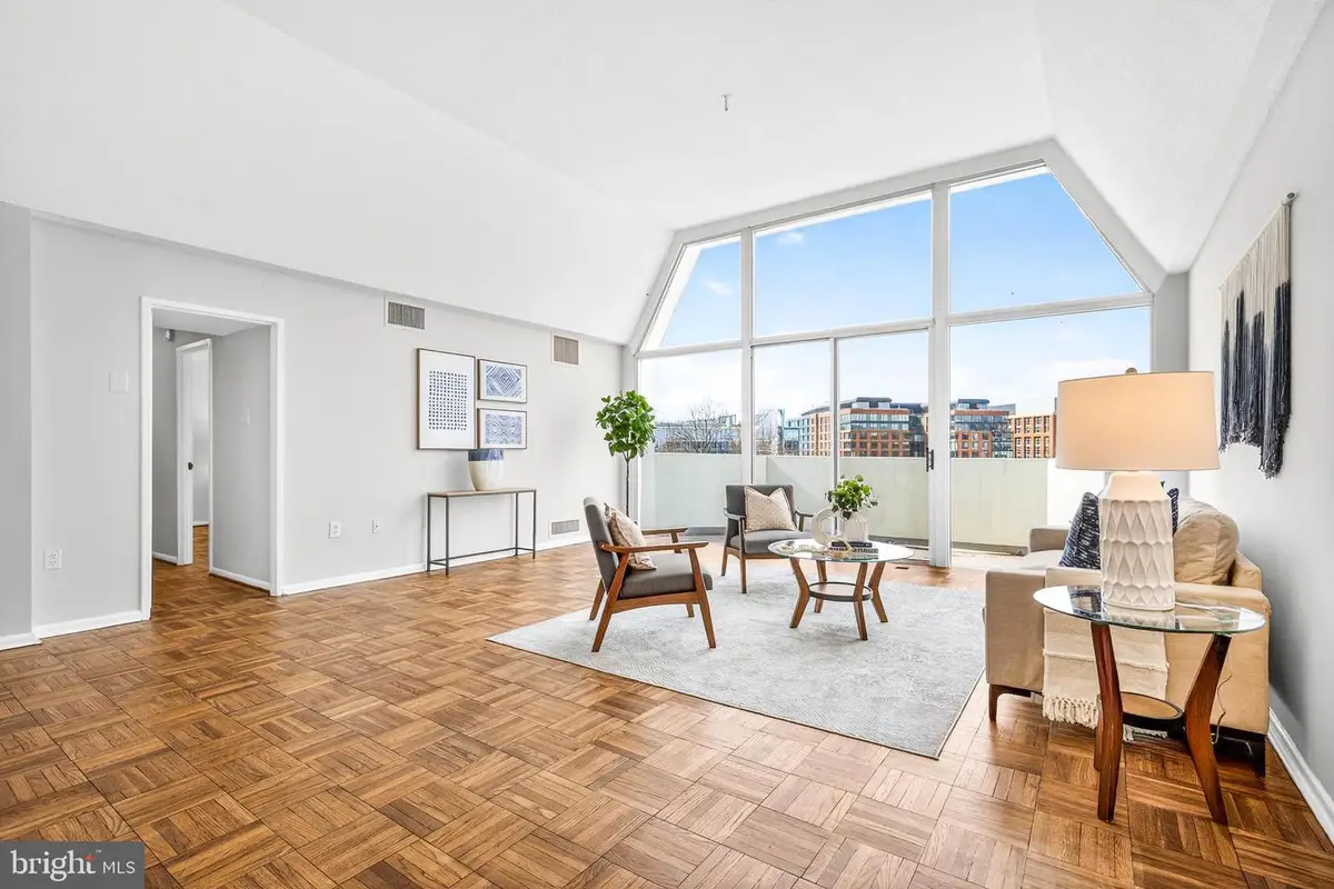 700 7th St Sw #826, Washington, DC 20024 - #1