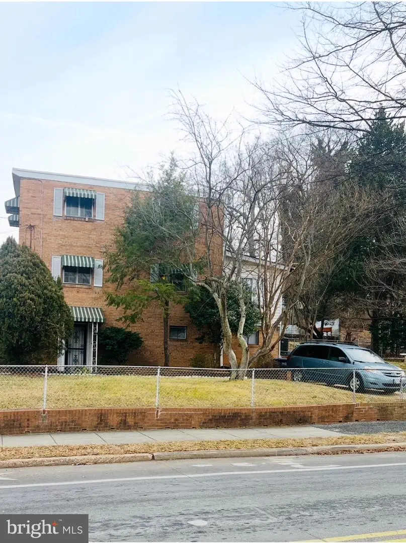 4901 Fitch Pl Ne, Washington, DC 20019 - #1