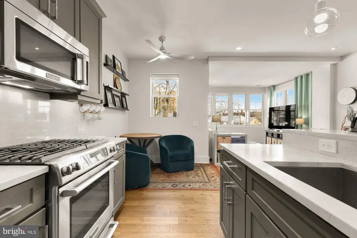 2926 Porter St Nw #306, Washington, DC 20008 - #1