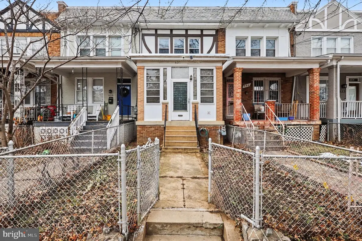 637 Hamilton St Nw, Washington, DC 20011 - #1