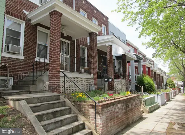 206 Cromwell Ter Ne, WASHINGTON, DC 20002
