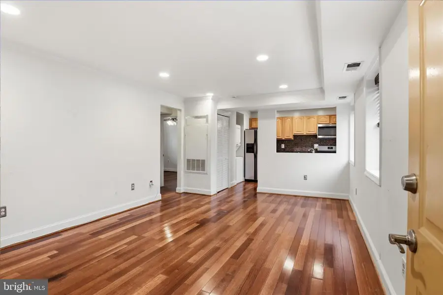 3866 9th St Se #102, Washington, DC 20032 - #2