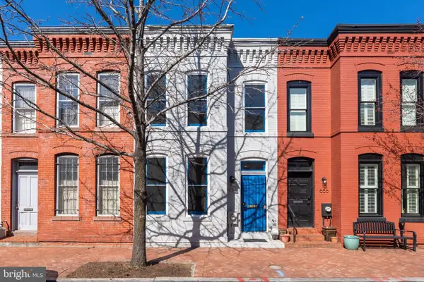 654 Acker Pl Ne, WASHINGTON, DC 20002