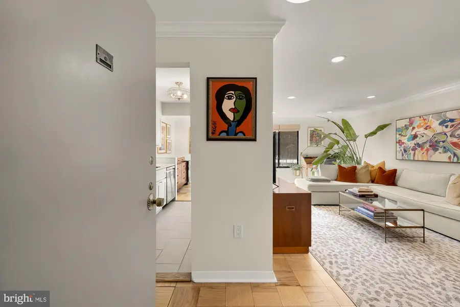 2501 Calvert St Nw #308, Washington, DC 20008 - #3