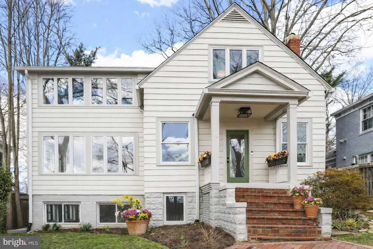 5045 Cathedral Ave Nw, Washington, DC 20016 - #1