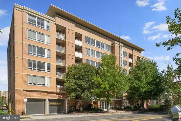 355 I St Sw #s104, WASHINGTON, DC 20024